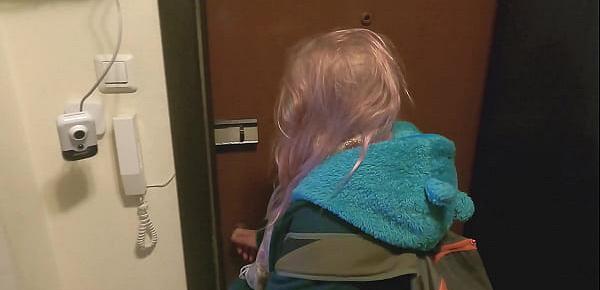  fat ass blonde sucks off in the bathroom